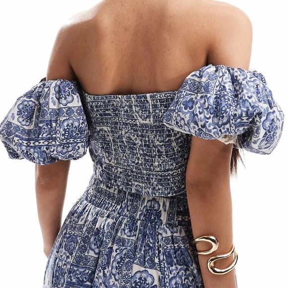 NWT Abercrombie & Fitch co-ord puff sleeve top in blue tile print, Size Large - Picture 4 of 6